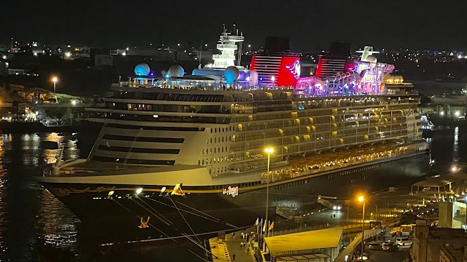 Disney Dream in Port in Malta Photo by Reinhold Hill 1