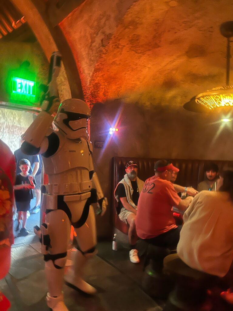 Stormtrooper in Ogas Cantina